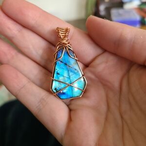 Hand wire wrapped labradorite pendant